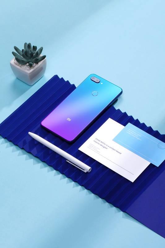 Mobilní telefon Xiaomi Mi 8 Lite 6GB 128GB modrý