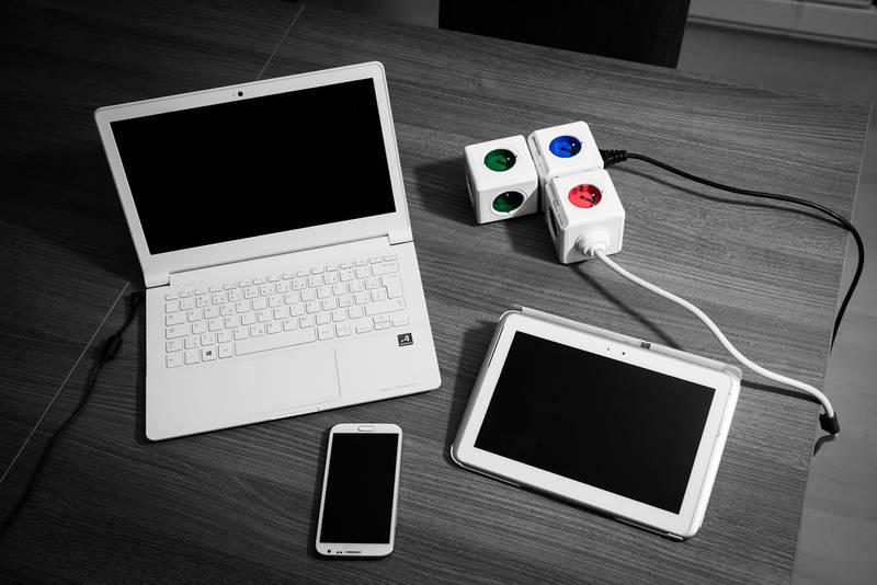 Zásuvka Powercube Original USB, 4x zásuvka, 2x USB bílá modrá