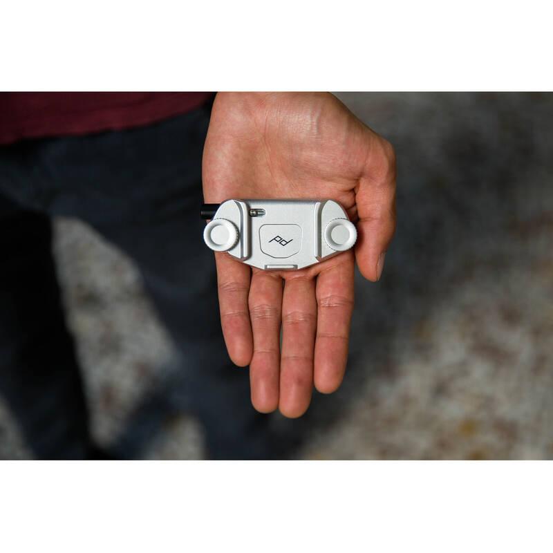 Držák Peak Design Capture stříbrný