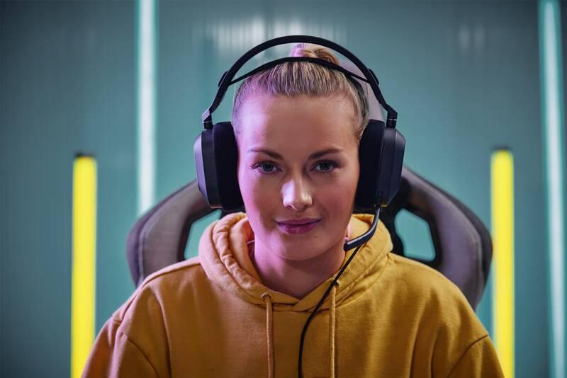 Headset Corsair HS80 RGB USB černý