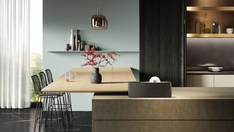 Internetový radiopřijímač s DAB Loewe Klang S3 černý