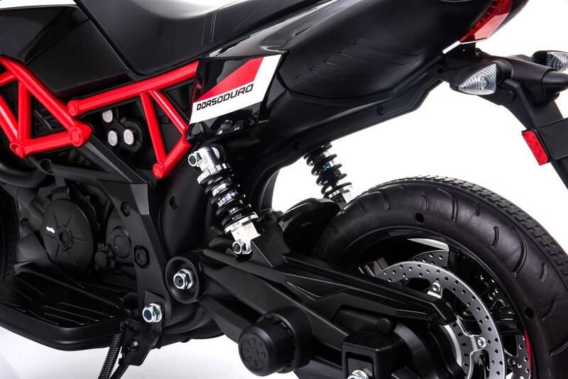 Elektrická motorka Beneo Aprilia Dorsoduro 900 černá