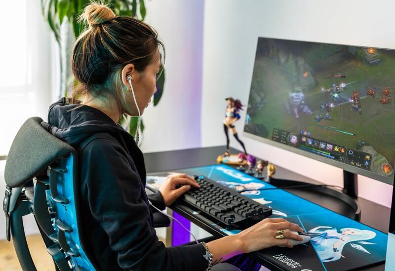 Klávesnice Logitech Gaming G Pro KDA, GX Brown Tactile, US černá bílá