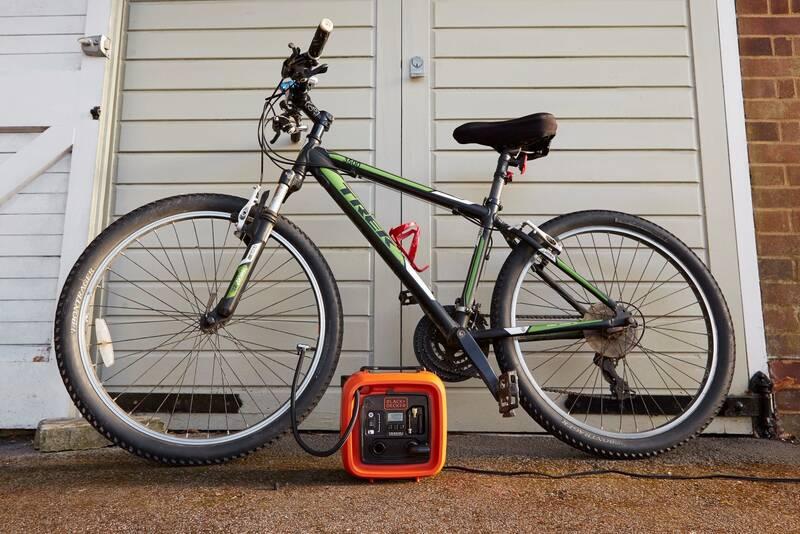 Kompresor Black-Decker ASI400