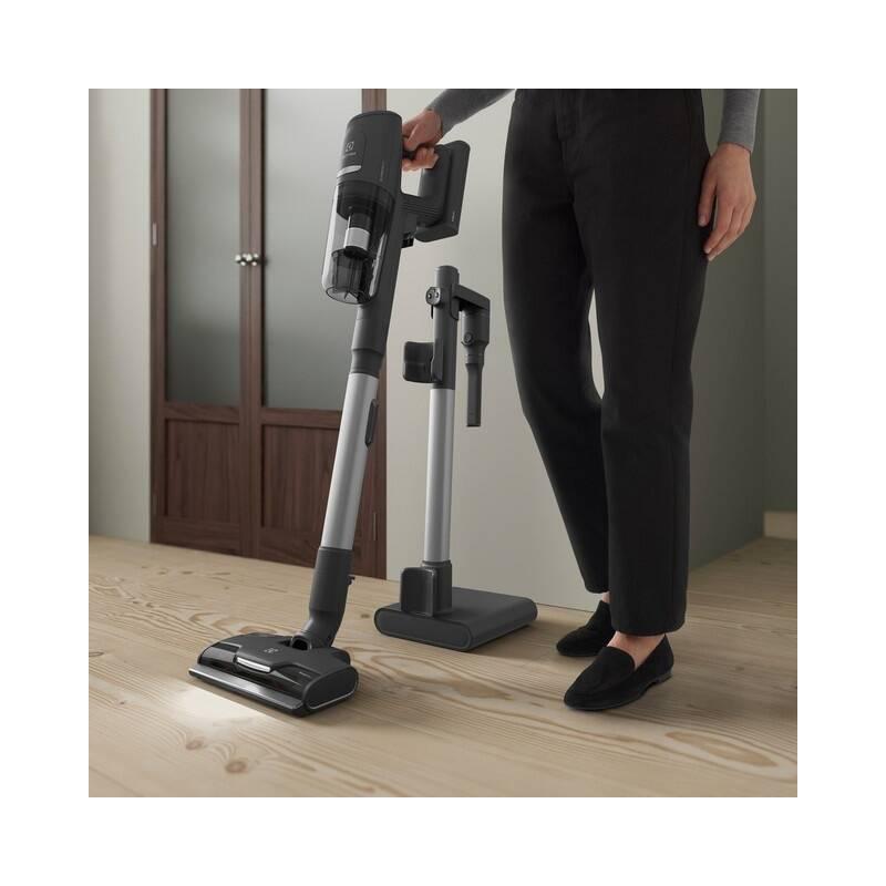 Tyčový vysavač Electrolux 800 Confident EP81UB25GG šedý