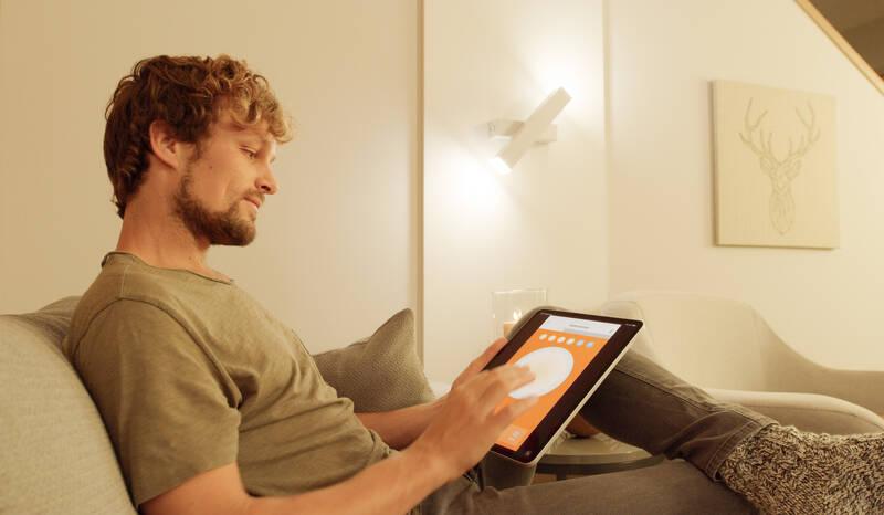 Nástěnné svítidlo LEDVANCE SUNATHOME Orbis Cross bílé