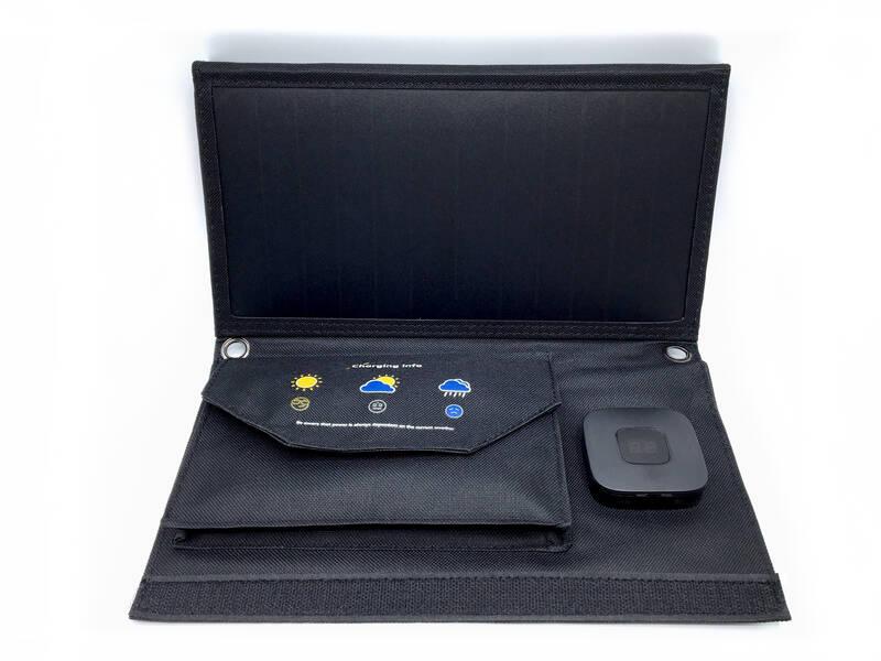 Solární nabíječka Crossio SolarPower 28W 3.0 černý