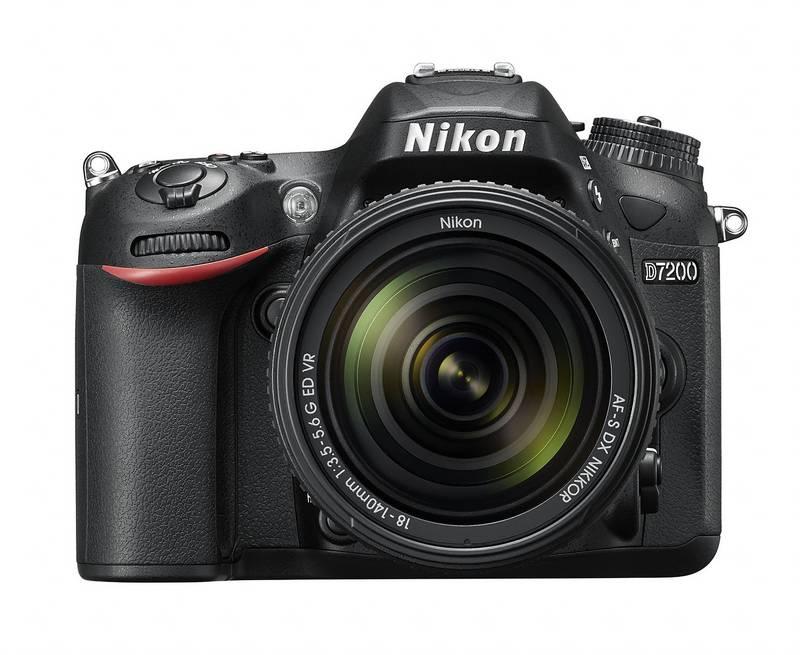 Digitální fotoaparát Nikon D7200 18-140 AF-S VR černý