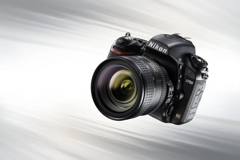 Digitální fotoaparát Nikon D750 24-85 AF-S ED VR černý