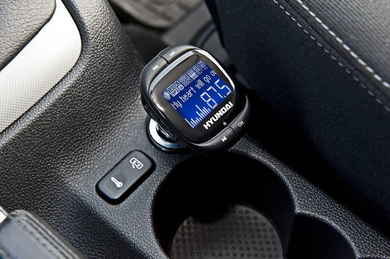 Transmitter Hyundai FMT 350 CHARGE černý