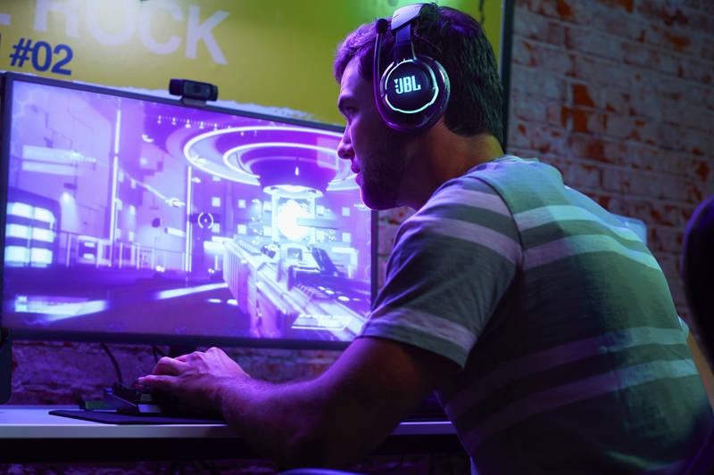 Headset JBL Quantum 810 černý