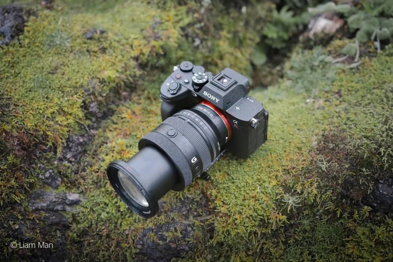 Objektiv Sony FE 20-70 mm f 4 G černý