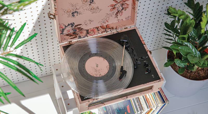 Gramofon Crosley Voyager, Floral