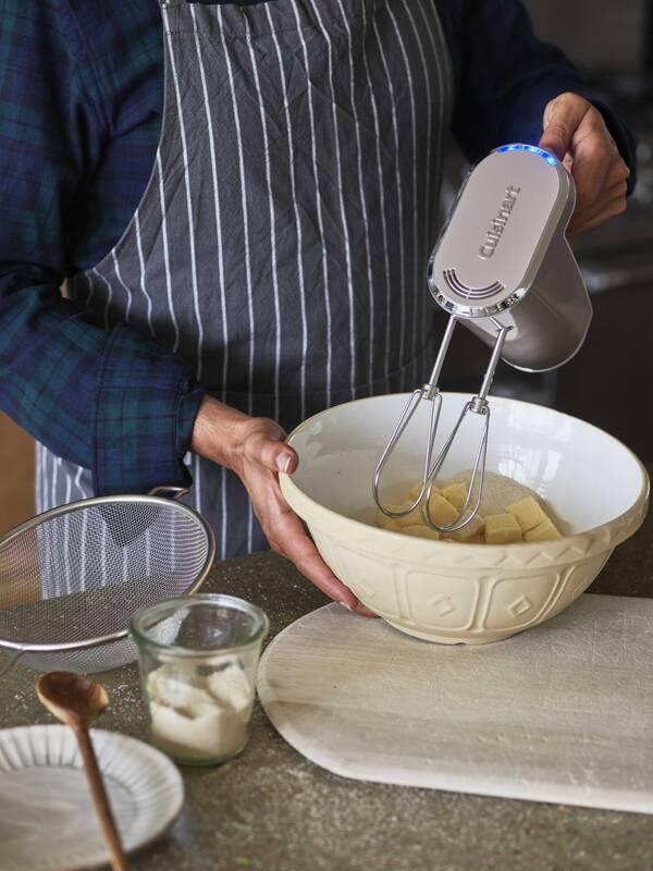 Ruční šlehač Cuisinart RHM100E