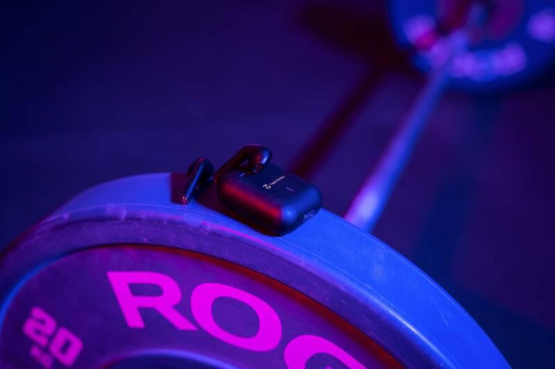 Sluchátka Tactical Hawk StrikePods černá