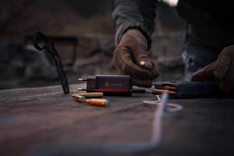 Nabíječka do sítě Tactical FlashBang, 2x USB-C, 1x USB, GaN, 65 W černá