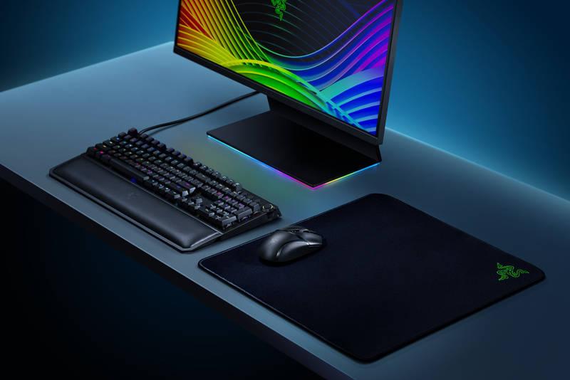 Podložka pod myš Razer Gigantus, 45,5 × 45,5 cm černá