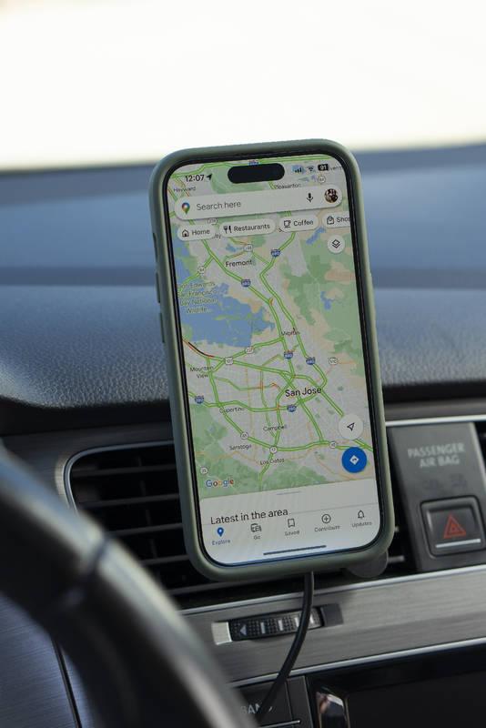 Držák na mobil Peak Design Car Mount Vent Charging černý