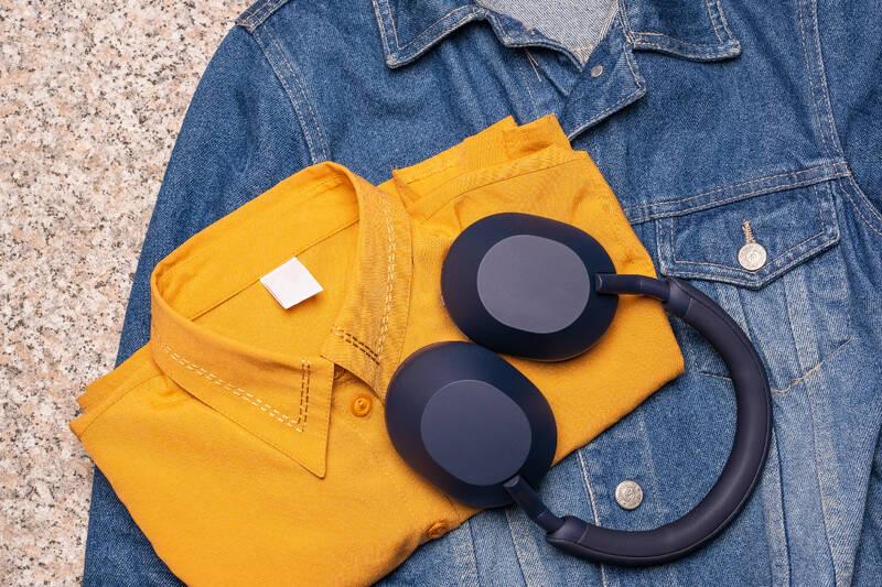 Sluchátka Sony WH-1000XM5 modrá