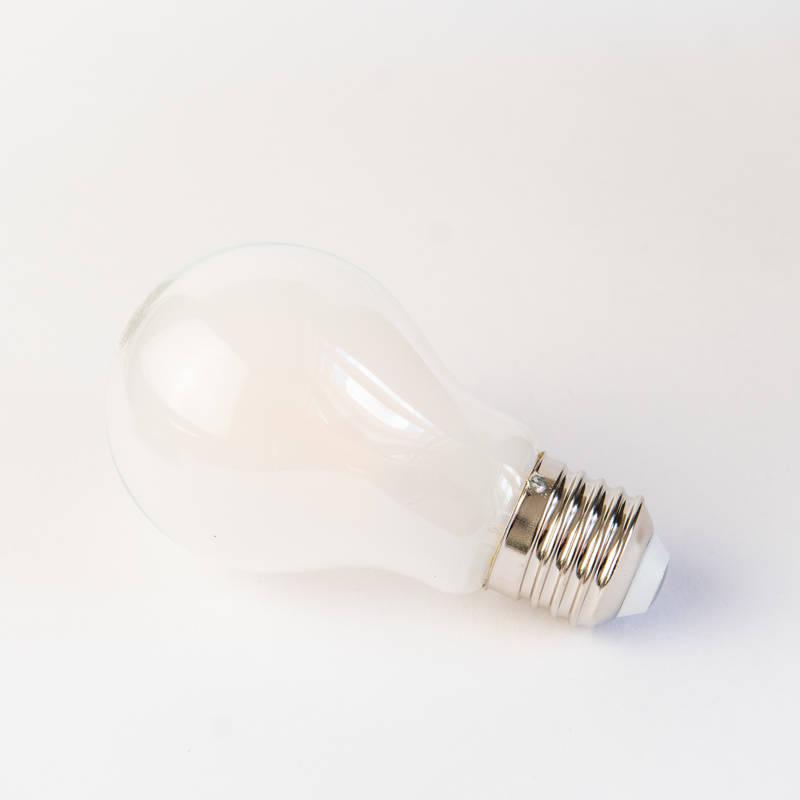Žárovka LED Tesla filament klasik E27, 7,2W, denní bílá