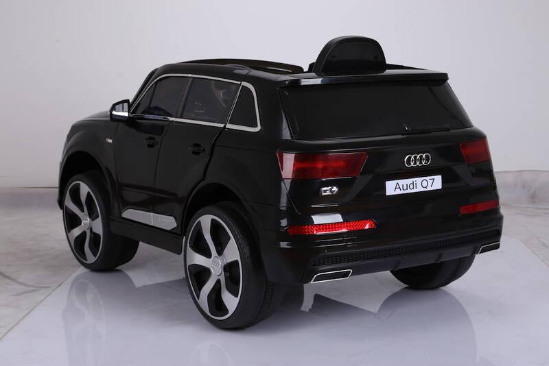 Elektrické autíčko Eljet Audi Q7 černá