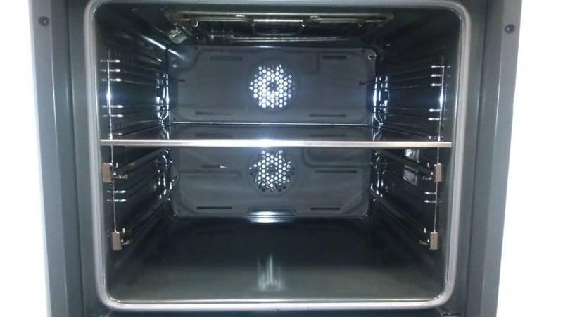 Trouba Beko BVR 35500 XMS černá nerez