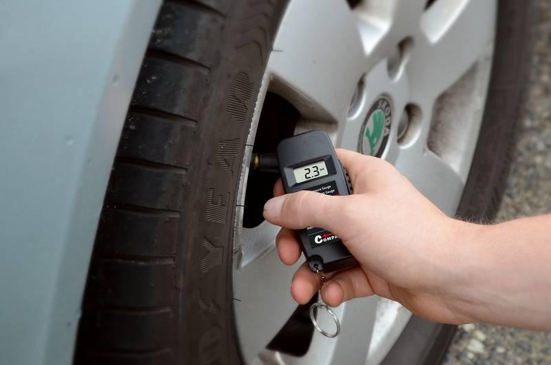 Pneu měřič Compass Digital 2in1