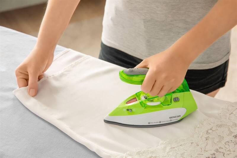 Žehlička Sencor SSI 1050GR