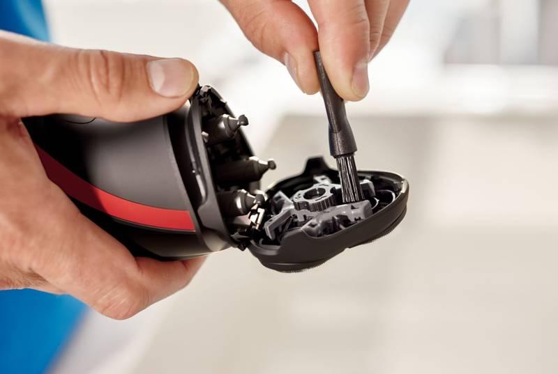 Holicí strojek Philips Series 1000 S1310 04 černý červený