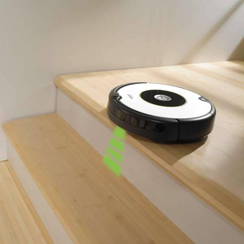 Vysavač robotický iRobot Roomba 605 černý bílý