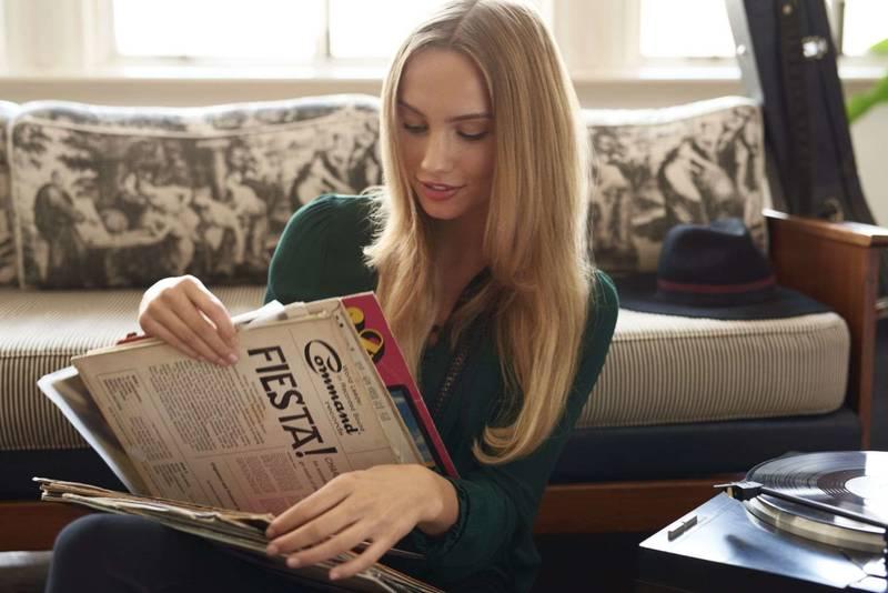 Fén Philips Essential Care BHD029 00 černý červený