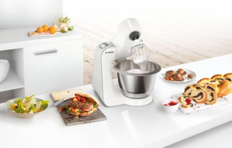 Kuchyňský robot Bosch CreationLine MUM58224 stříbrný bílý