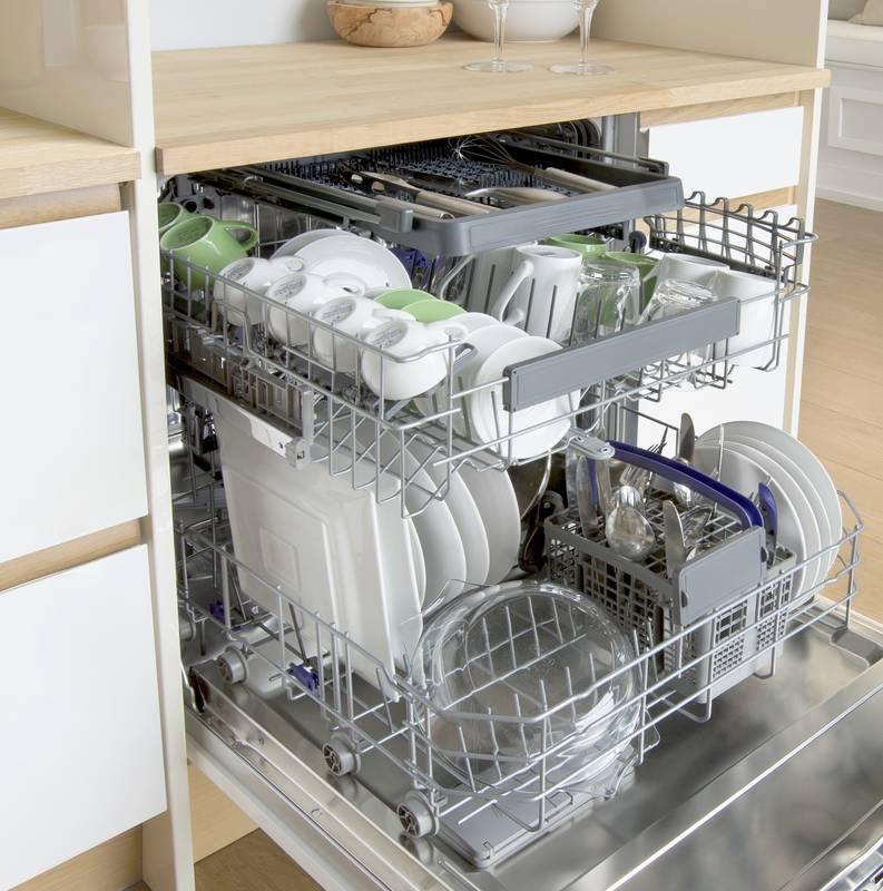 Myčka nádobí Beko DFN 26321 W bílá