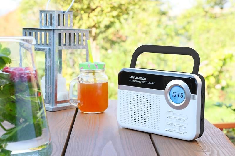 Radiopřijímač Hyundai PR 471 PLL SU WS bílý