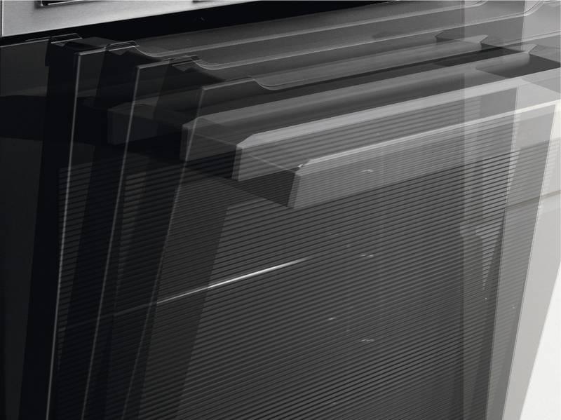 Trouba Electrolux EOB8857AOX nerez