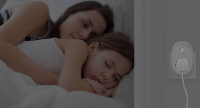 Chytrá zásuvka TP-Link HS110 bílé