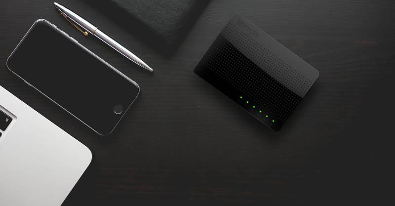 Switch Tenda SG105 bílý
