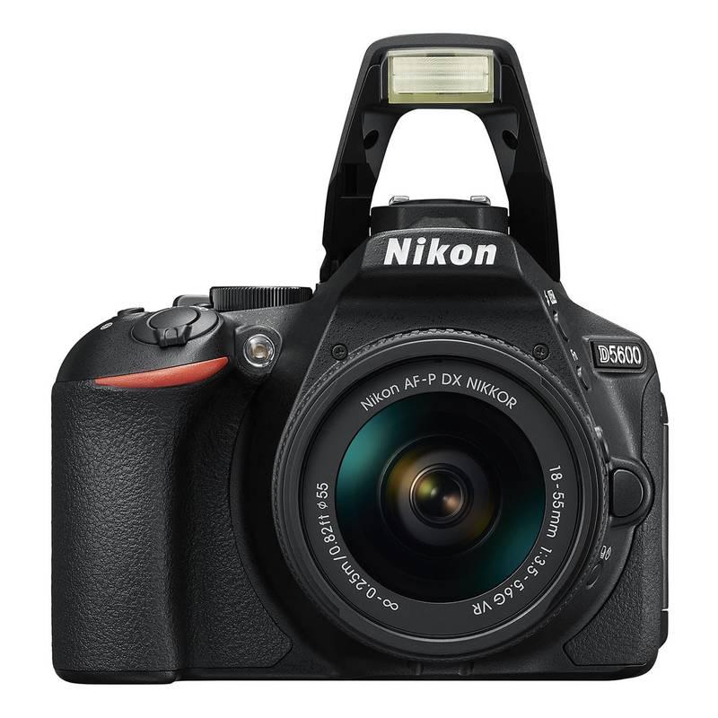 Digitální fotoaparát Nikon D5600 18-55 AF-P VR 70-300 AF-P VR černý