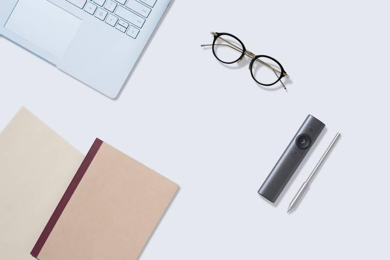 Prezentér Logitech Spotlight Plus šedý