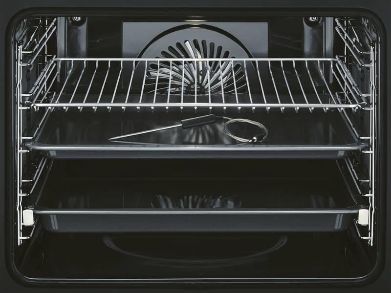 Trouba AEG Mastery BEE542320M nerez