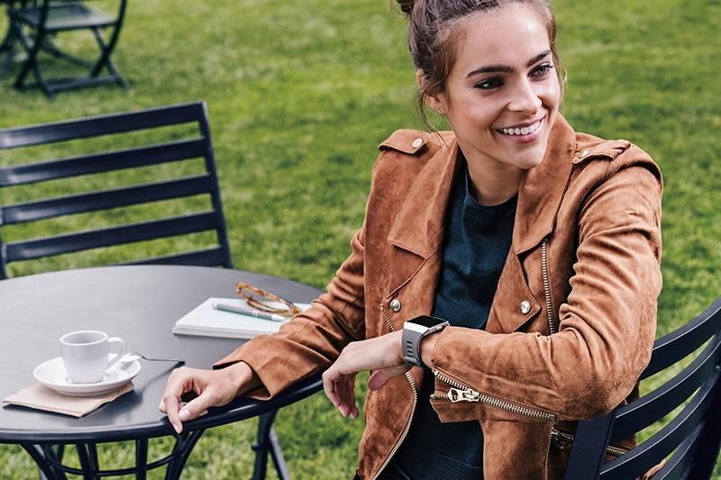 Chytré hodinky Fitbit Ionic - Blue-Gray White