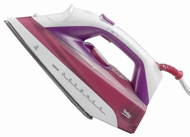 Žehlička Beko SPM7128P červená