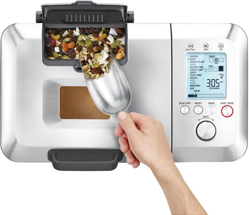 Domácí pekárna SAGE BBM800 stříbrná