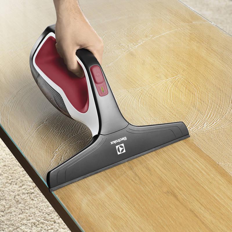 Čistič oken Electrolux WELLS7 WS71-4CR červený