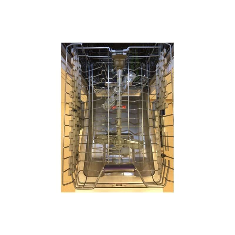 Myčka nádobí Beko DFS28130W bílá