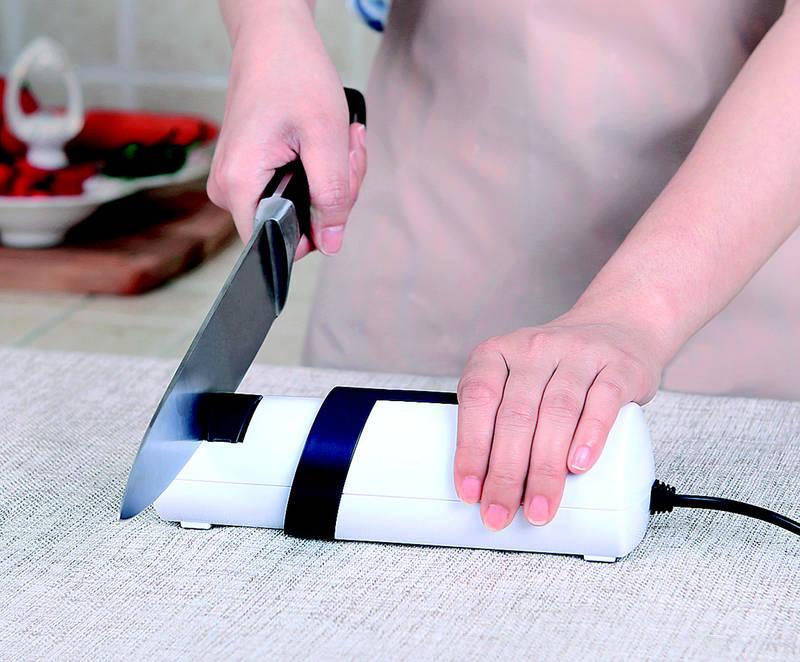 Brousek Guzzanti GZ 001 bílý