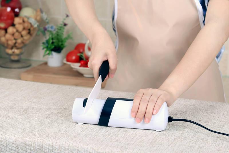 Brousek Guzzanti GZ 001 bílý