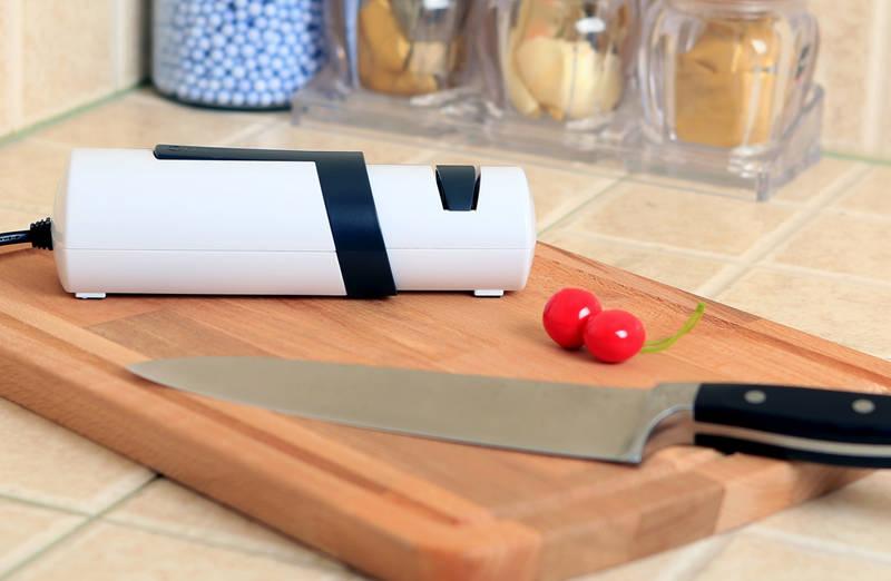 Brousek Guzzanti GZ 001 bílý