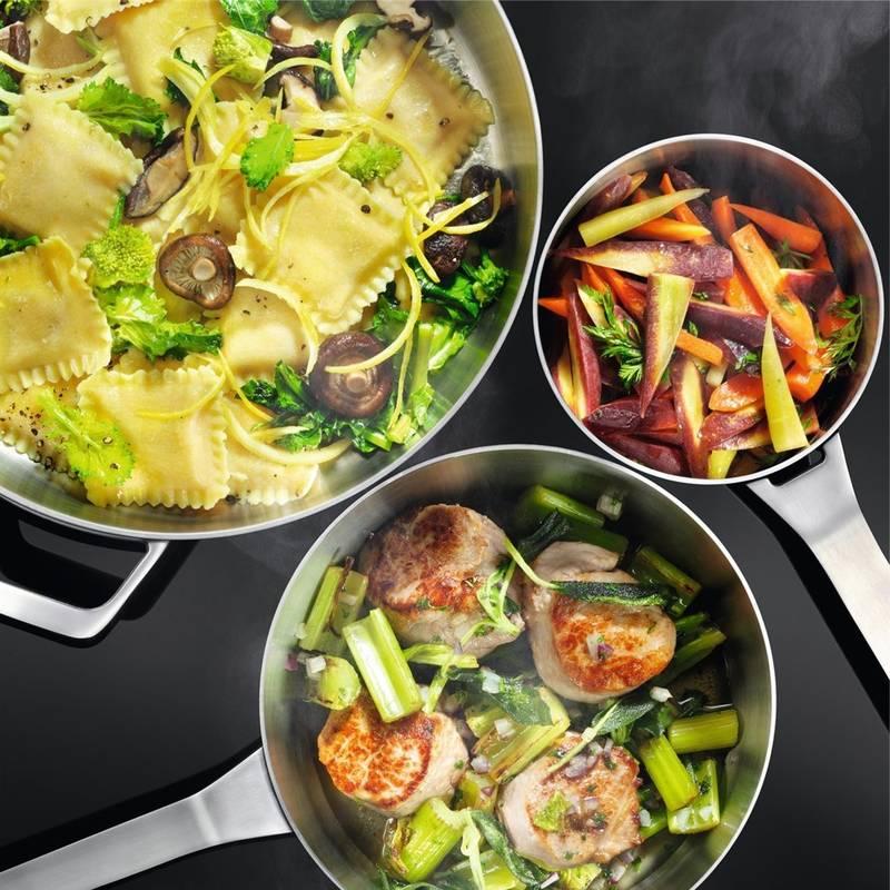 Indukční varná deska Electrolux Inspiration EIV854 černá