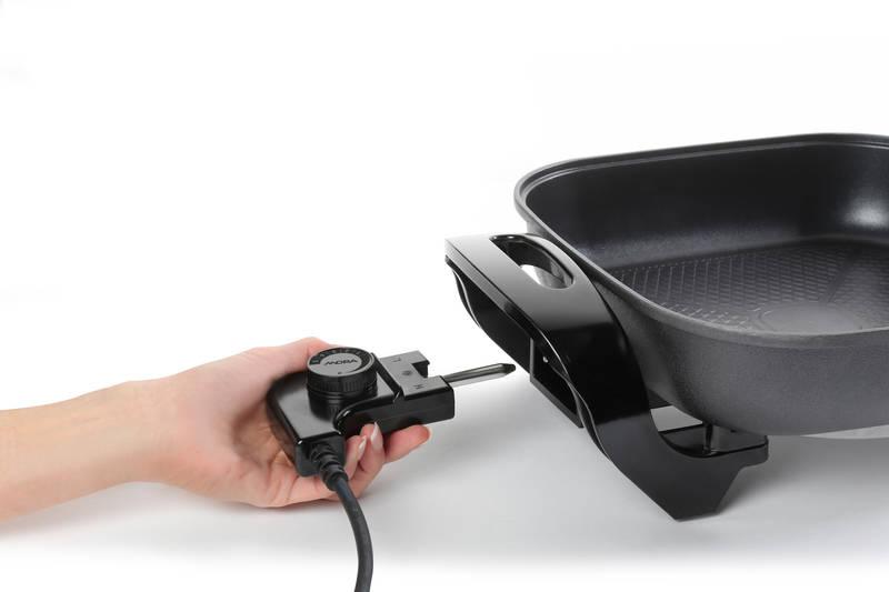 Pečicí pánev Mora MEP1400BK černý